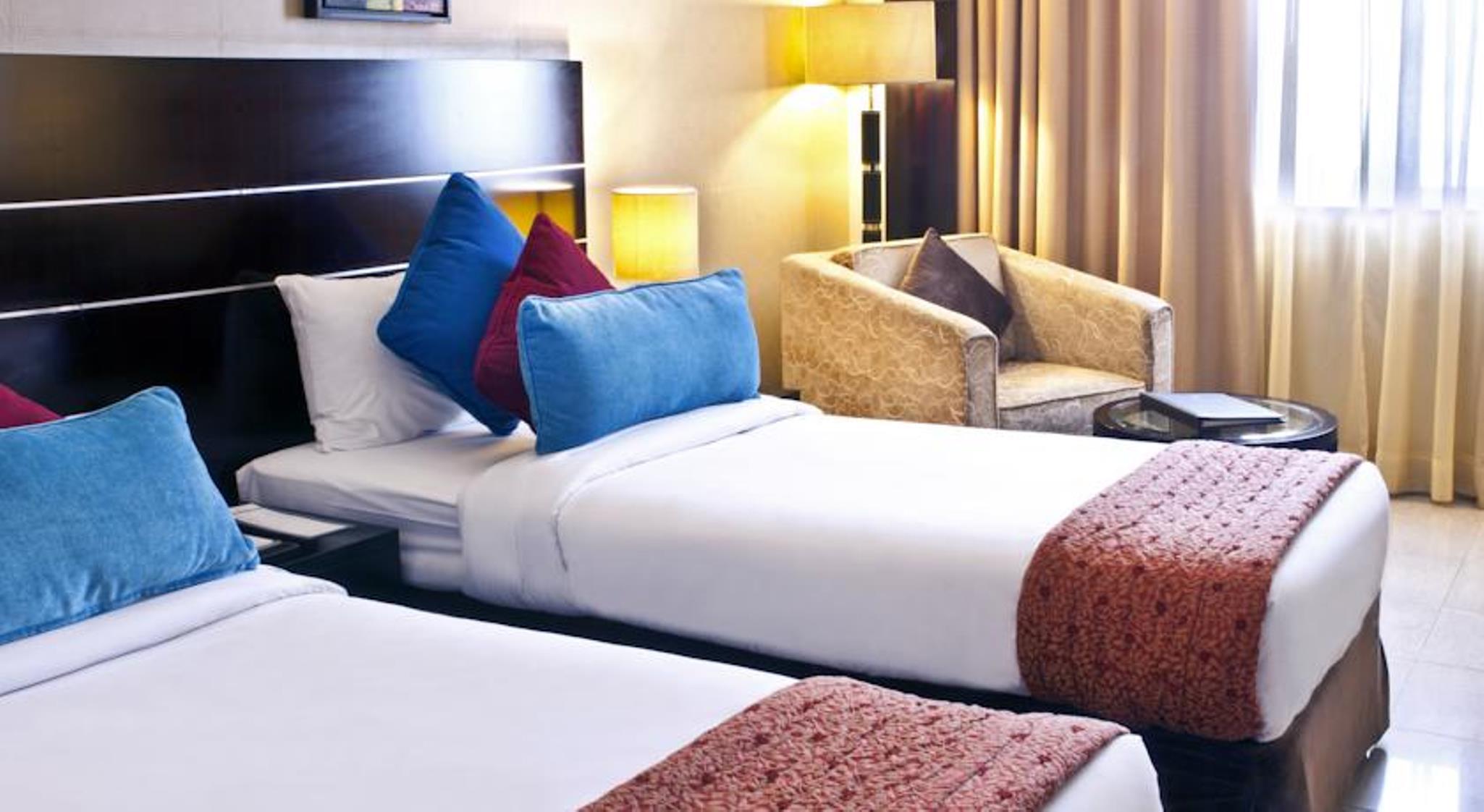 דובאי Landmark Riqqa Hotel מראה חיצוני תמונה