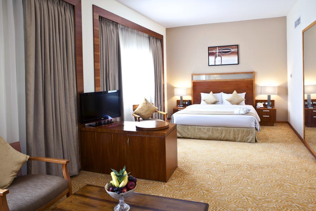 דובאי Landmark Riqqa Hotel מראה חיצוני תמונה