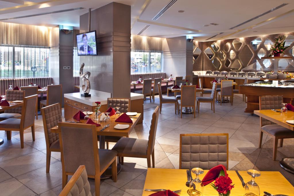 דובאי Landmark Riqqa Hotel מראה חיצוני תמונה